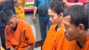 Pria Ini Diperas usai Pesan Wanita di Aplikasi Hijau Tapi yang Datang Waria