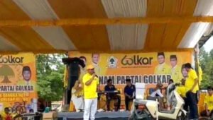 Warga Mesuji Antusias Ikut Senam Partai Golkar, Paslon EL-GI Juga Hadir