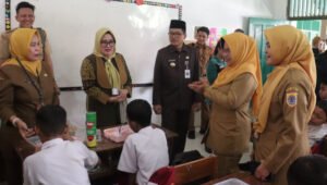 Pemprov Jateng Monitoring Program Makan Bergizi di Brebes