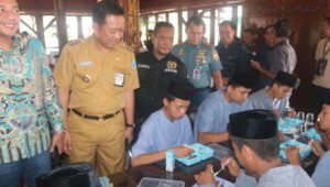 Pj Walkot bersama PWI Kota Tegal Gelar Makan Bergizi Gratis Bareng Anak Panti