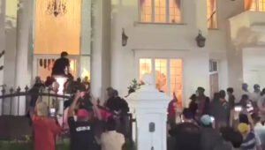 Uya Kuya Ikhlas Isi Rumah Dijarah, Hanya Sedih Kucing Ikut Diambil