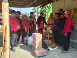 PDI Perjuangan Sumber Jaya Ulurkan Bantuan untuk Korban Kebakaran di Lampung Barat